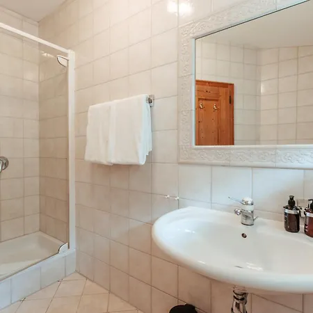 Biohotel Schweitzer 호텔